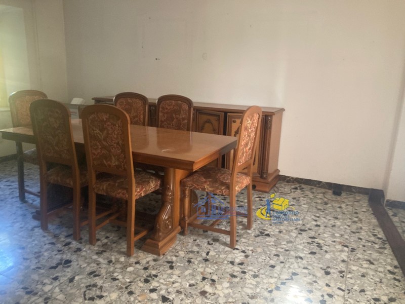 Casa Semi Indipendente in Vendita a Monchio delle Corti, 49'500&euro;, 200 m²