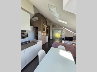 Appartamento in Vendita a Savona, 245'000€, 124 m²