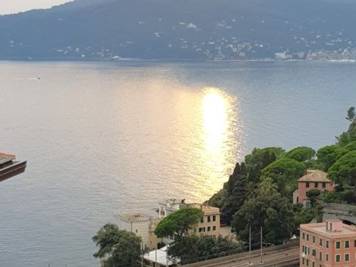 Appartamento in Vendita a Zoagli, zona SEMBENELLI, 290'000€, 75 m², arredato