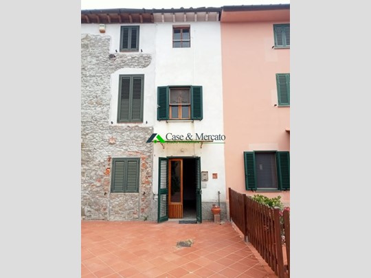 Casa Semi Indipendente in Vendita a Capannori, 49'000€, 78 m²
