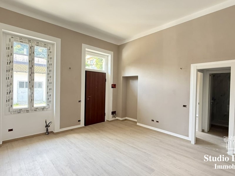 Bilocale in Vendita a Carate Brianza, 104'000€, 55 m²