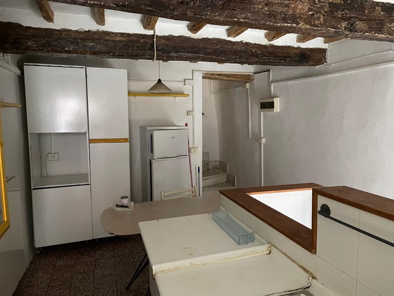 Casa Indipendente in Vendita a Massa, zona Forno, 55'000&euro;, 65 m², arredato