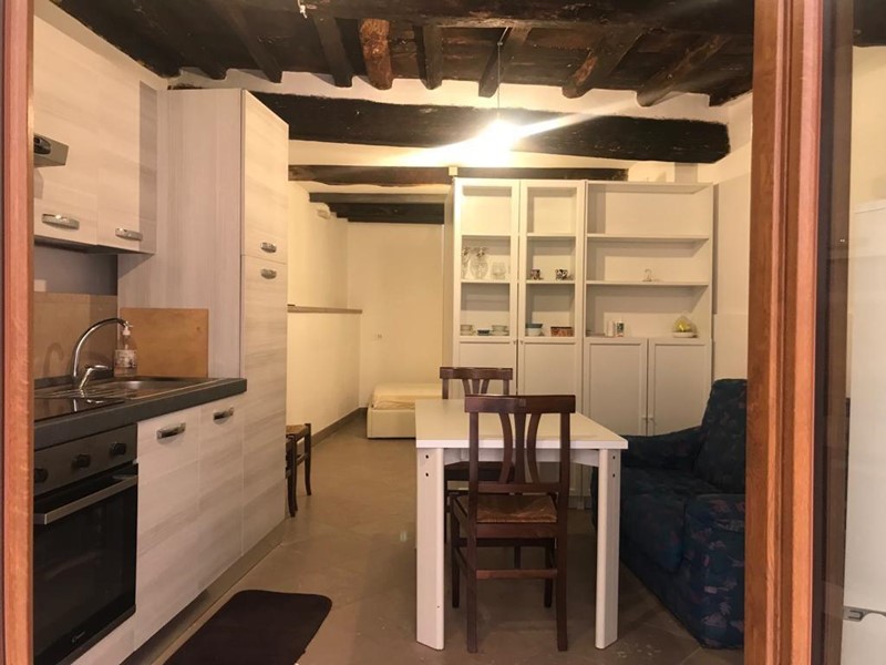 Monolocale in Vendita a Carrara, 70'000€, 38 m², arredato