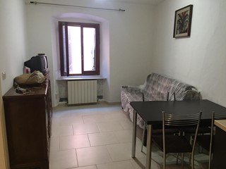 Bilocale in Vendita a Carrara, 70'000€, 45 m², arredato