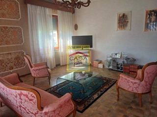 Appartamento in Vendita a Cascina, zona San Frediano a Settimo, 227'000€, 140 m²