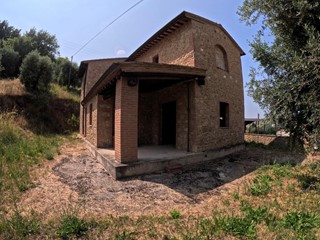 Casa di corte in Vendita a Volterra, 300'000€, 150 m²