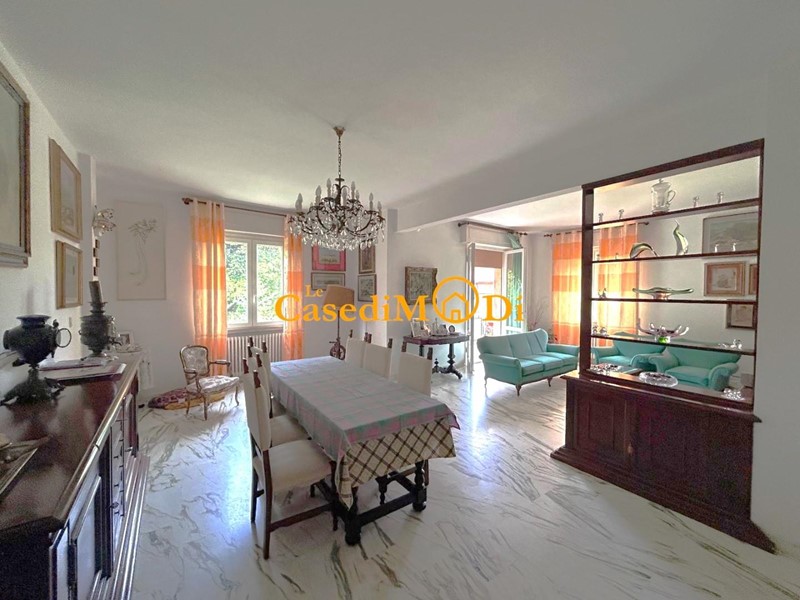 Quadrilocale in Vendita a Livorno, 369'000€, 198 m², con Box