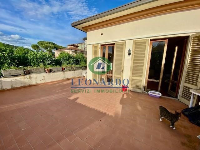 Attico in Vendita a Montecatini Terme, 200'000€, 120 m²