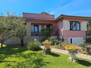 Villa in Vendita a Portoferraio, 1'200'000&euro;, 150 m², con Box
