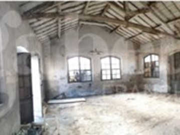 Magazzino in Vendita a Follonica, 101 m²