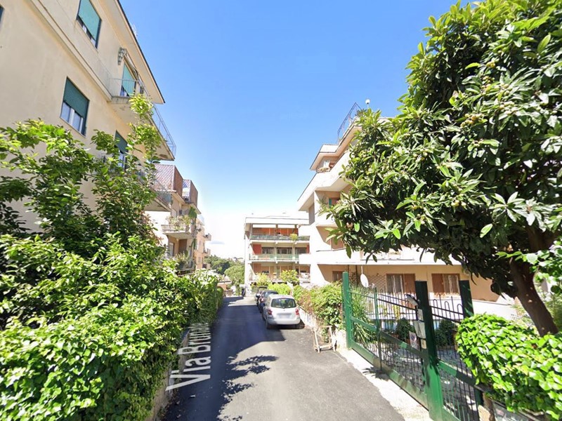 Bilocale in Vendita a Roma, 280'000€, 85 m²
