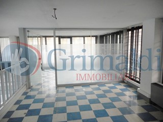 Ufficio in Vendita a Padova, 215'000€, 293 m²