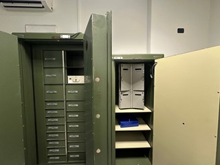 Ufficio in Vendita a Marano Ticino, 210'000€, 328 m², arredato