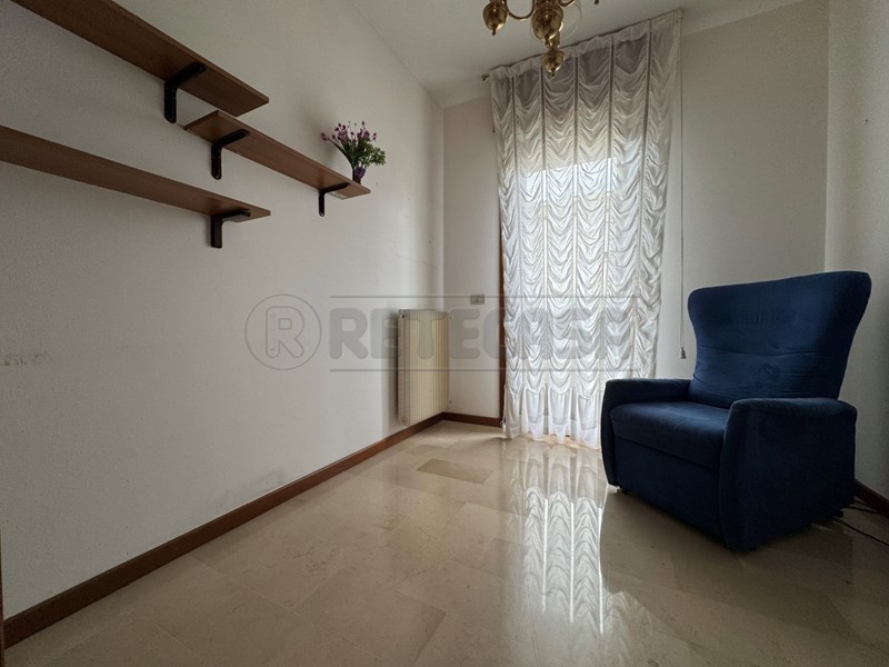 Appartamento in Vendita a Sandrigo, zona SANDRIGO, 157'000&euro;, 115 m², con Box