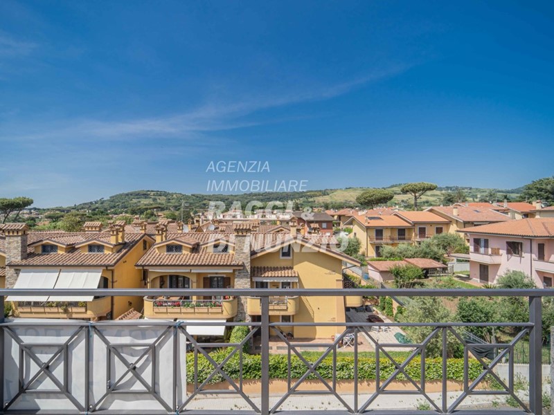 Trilocale in Vendita a Grottaferrata, 345'000&euro;, 90 m², arredato