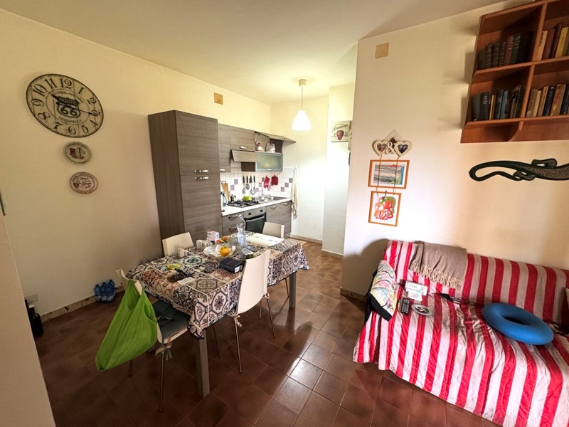 Bilocale in Vendita a Taggia, zona Arma Di Taggia, 140'000€, 55 m²
