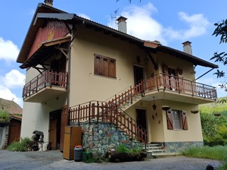 Casa Indipendente in Vendita a Urbe, zona Martina Olba, 138'000€, 400 m², con Box