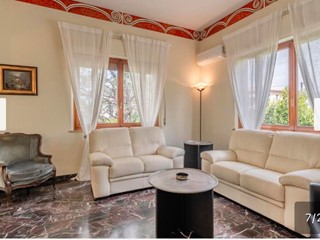 Casa Indipendente in Affitto a Altopascio, 1'500€, 200 m², arredato