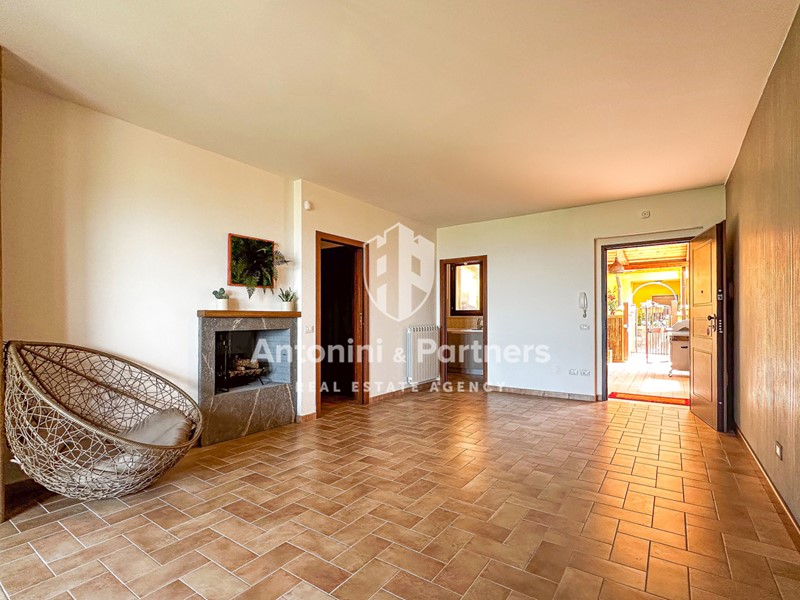 Casa Semi Indipendente in Vendita a Todi, 185'000€, 144 m², con Box