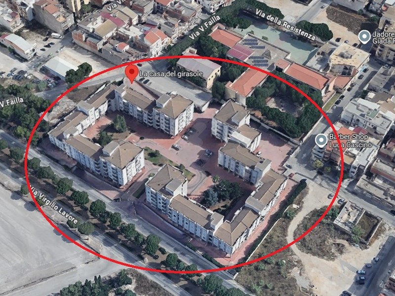 Immobile commerciale in Vendita a Vittoria, zona Complesso Girasole, 200 m²