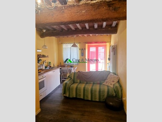 Casa Semi Indipendente in Vendita a Capannori, 145'000€, 80 m²