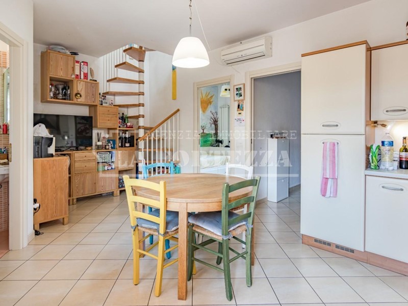 Trilocale in Vendita a Pisa, 230'000€, 70 m², arredato