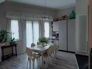 Appartamento in Vendita a Poggibonsi, 240'000€, 119 m², arredato