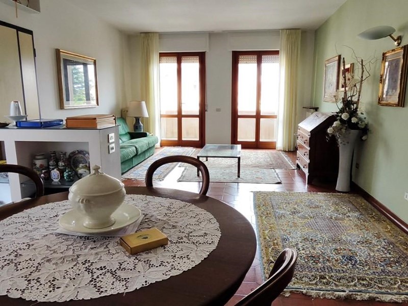 Casa Semi Indipendente in Vendita a Castelfranco di Sotto, 210'000€, 240 m²