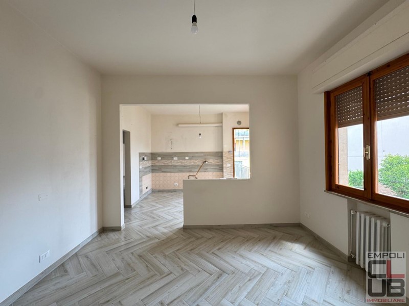 Quadrilocale in Vendita a Vinci, zona Sovigliana, 209'000€, 80 m², con Box