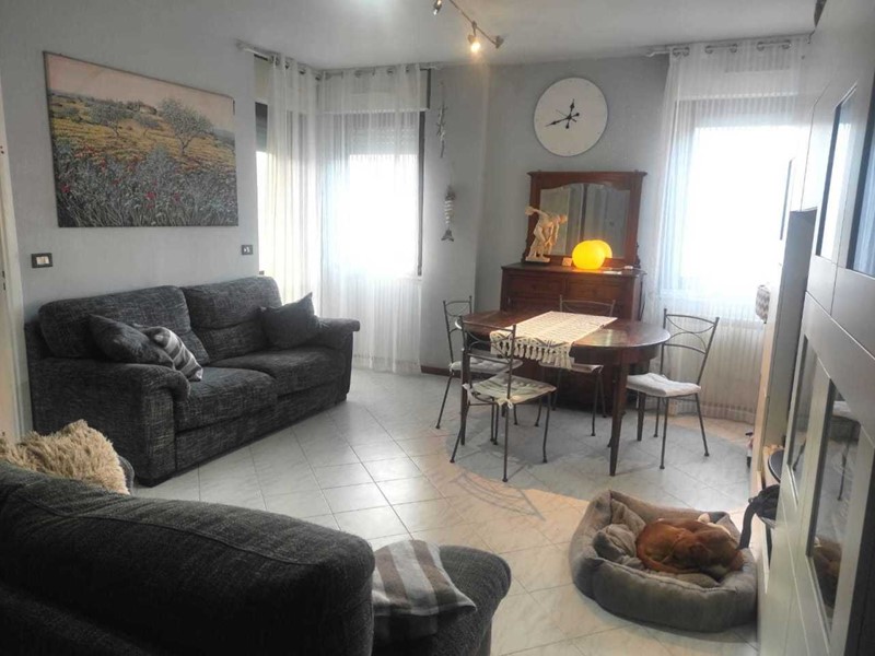 Quadrilocale in Vendita a Arcola, 140'000€, 96 m²