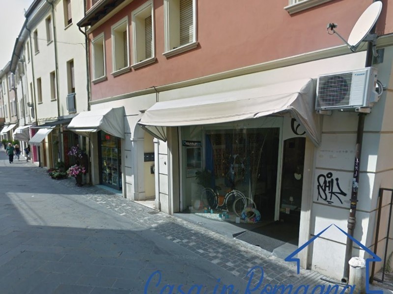 Immobile commerciale in Vendita a Rimini, zona Centro storico, 260'000€, 60 m²