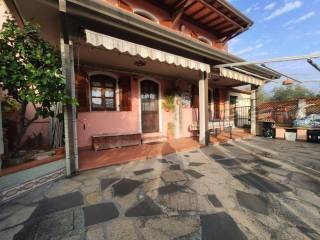Casa Indipendente in Vendita a Castelnuovo Magra, 265'000€, 150 m²