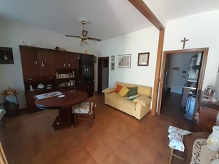 Casa Indipendente in Vendita a Vecchiano, 185'000€, 200 m², con Box