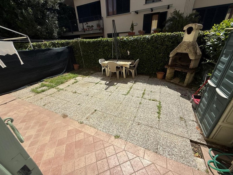 Casa Indipendente in Vendita a Fucecchio, 200'000€, 122 m², con Box