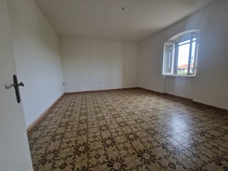 Appartamento in Vendita a Rosignano Marittimo, zona Vada, 186'000€, 140 m²