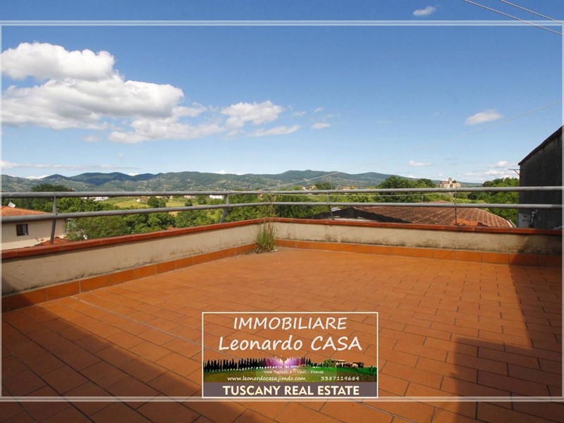 Appartamento in Vendita a Vinci, 198'000€, 120 m², con Box