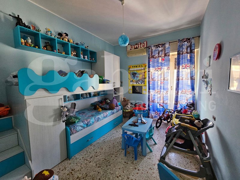 Trilocale in Vendita a Messina, 60'000€, 90 m²