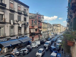Appartamento in Vendita a Napoli, 380'000€, 165 m²
