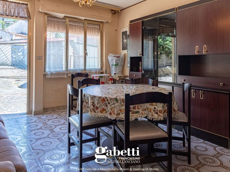 Casa Indipendente in Vendita a Sant'Eusanio del Sangro, 49'000€, 76 m², arredato