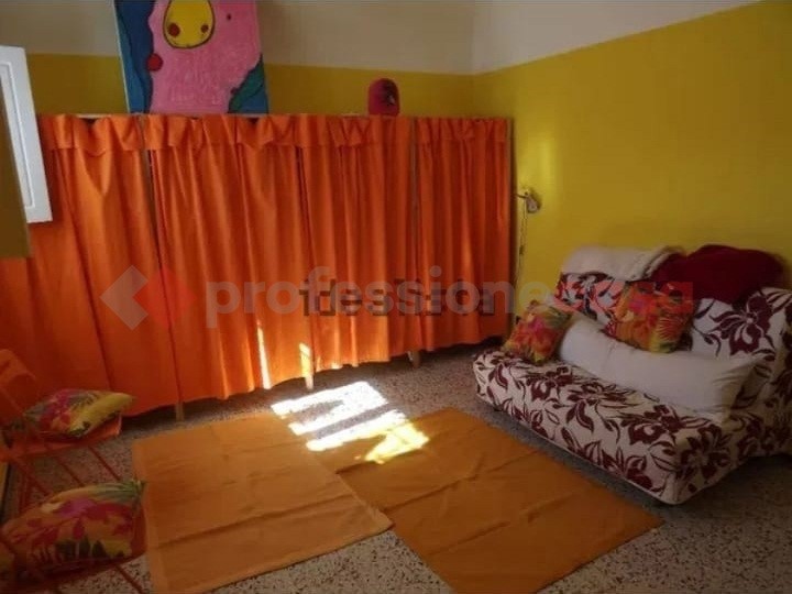 Bilocale in Vendita a Novi Ligure, 40'000€, 55 m², arredato