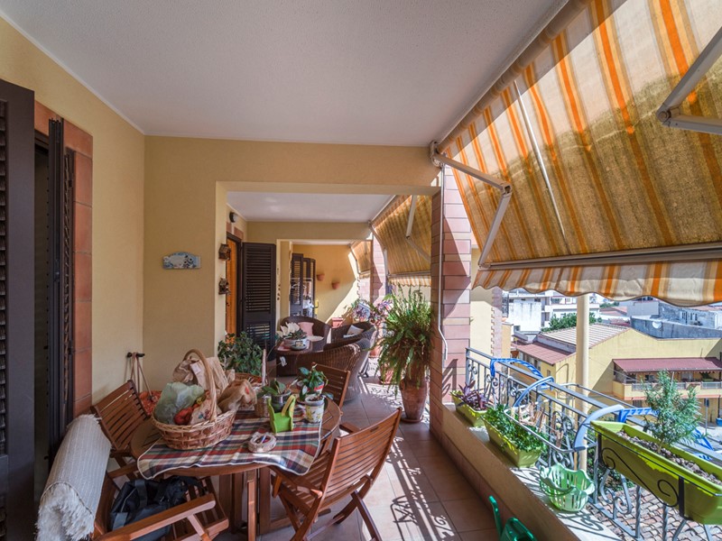 Appartamento in Vendita a Rometta, 275'000€, 225 m²