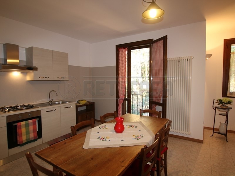 Casa Semi Indipendente in Affitto a Arcugnano, 1'100€, 120 m², arredato