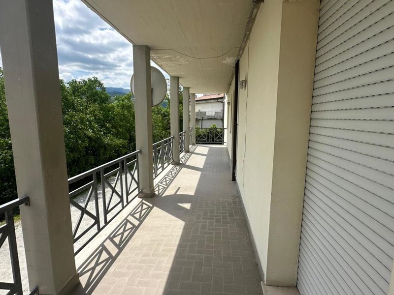 Appartamento in Vendita a Novafeltria, 160'000€, 130 m², con Box