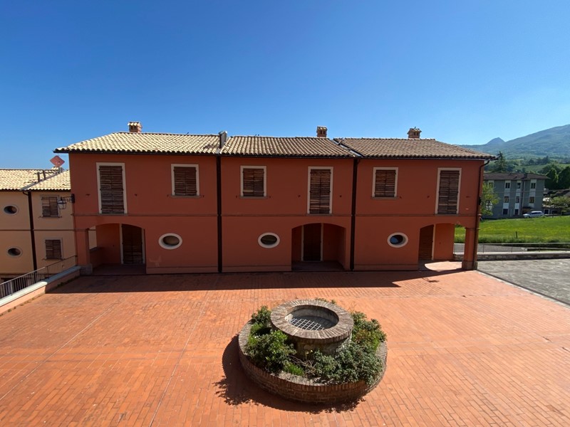 Casa Semi Indipendente in Vendita a Pennabilli, 140'000&euro;, 202 m²