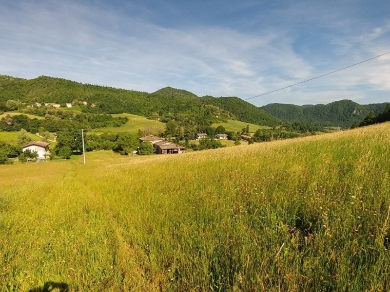 Casa Indipendente in Vendita a Montese, 190'000€, 490 m², con Box