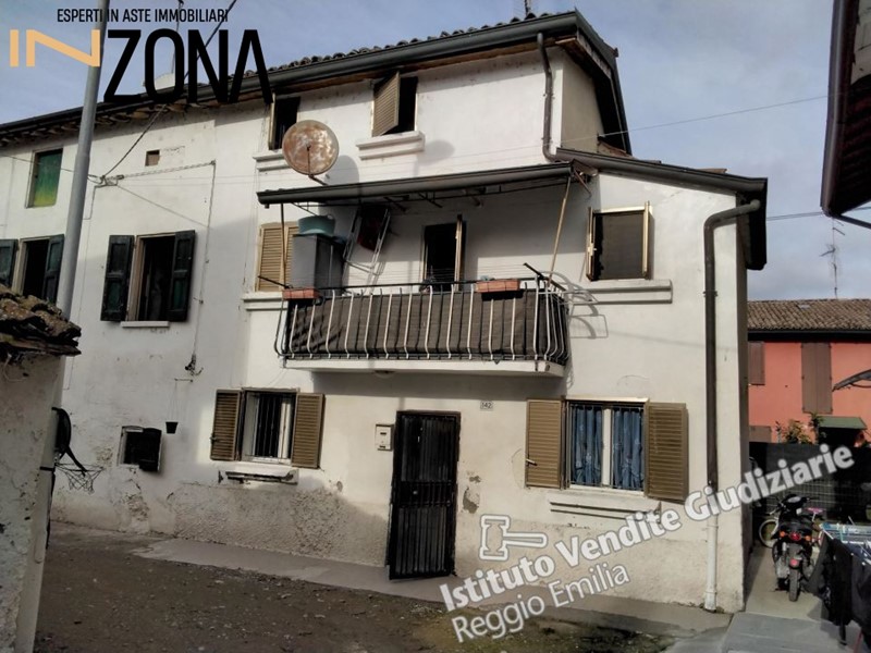 Bilocale in Vendita a Reggio Emilia, 19'500€, 62 m²