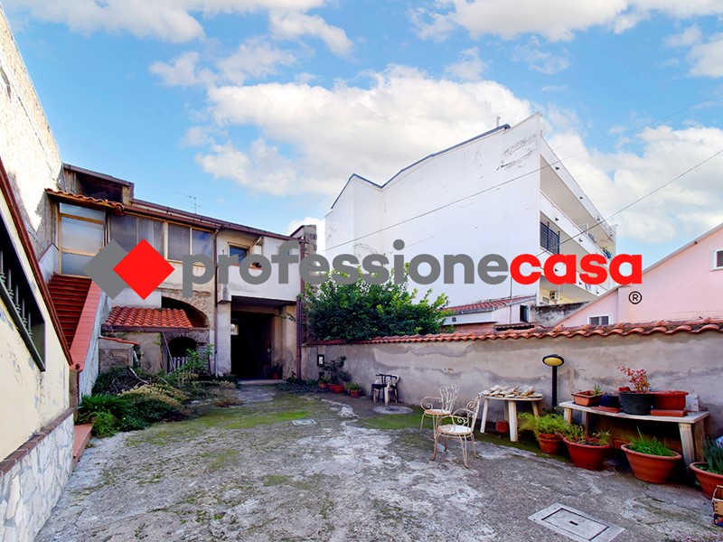 Bilocale in Vendita a San Nicola la Strada, 60'000€, 56 m²