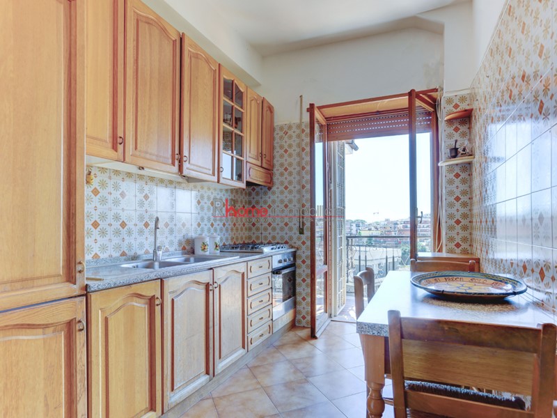 Bilocale in Vendita a Roma, 169'000€, 88 m²