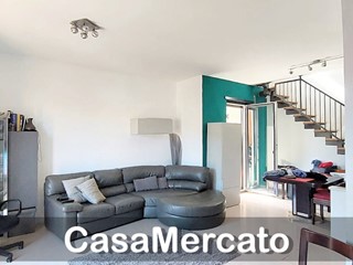 Quadrilocale in Vendita a Rocca di Papa, zona Campi + Centro Fortezza, 119'000€, 87 m²