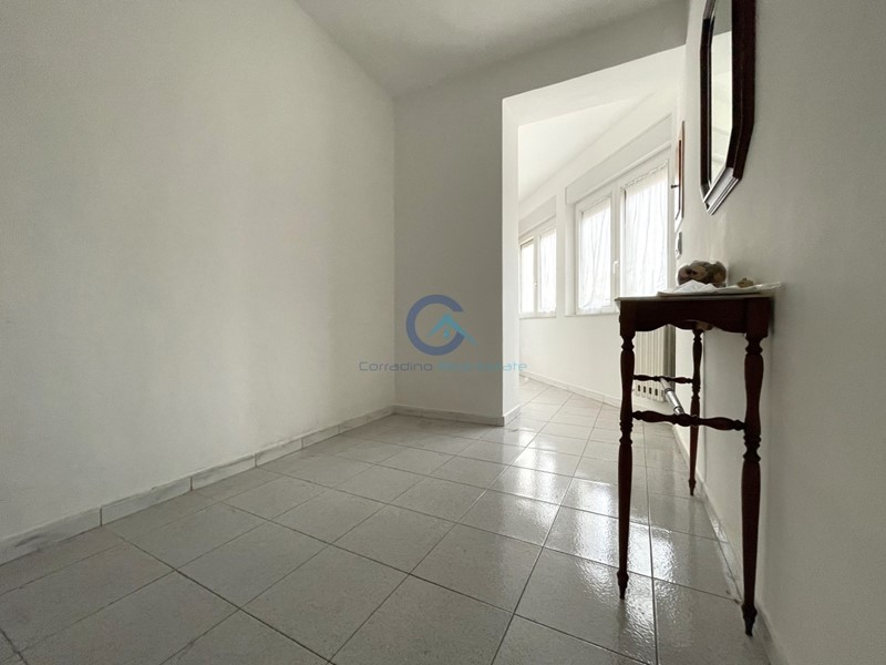 Quadrilocale in Vendita a Catanzaro, zona Centro storico, 55'000&euro;, 128 m²
